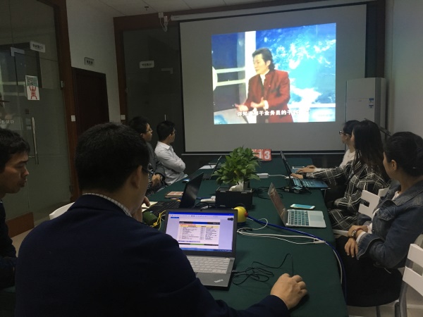 瓜瓜早课堂(113)-乔吉拉德的花 瓜瓜早课堂(113)-乔吉拉德的花